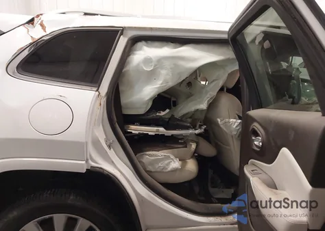 2017 Jeep Cherokee Overland 4X4 из США, поврежденный, VIN 1C4PJMJS3HW604881